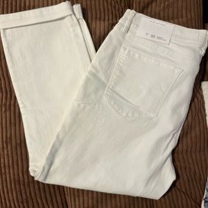 NWT White Loft Crop Skinny Jeans